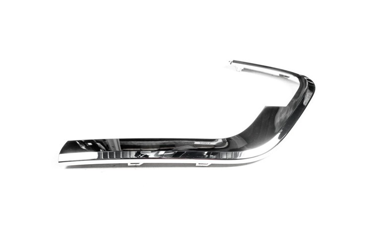 Молдинг бампера LADA X-Ray 8450022865 передний низ правый Молдинг бампера LADA X-Ray 8450022865 передний низ правый